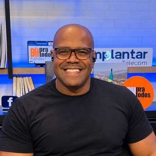 Jader Monteiro, Host